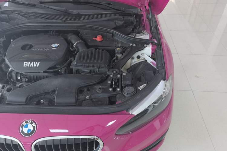 Used BMW 1 Series 2017 118i Fashion Model Engine Bay Left
