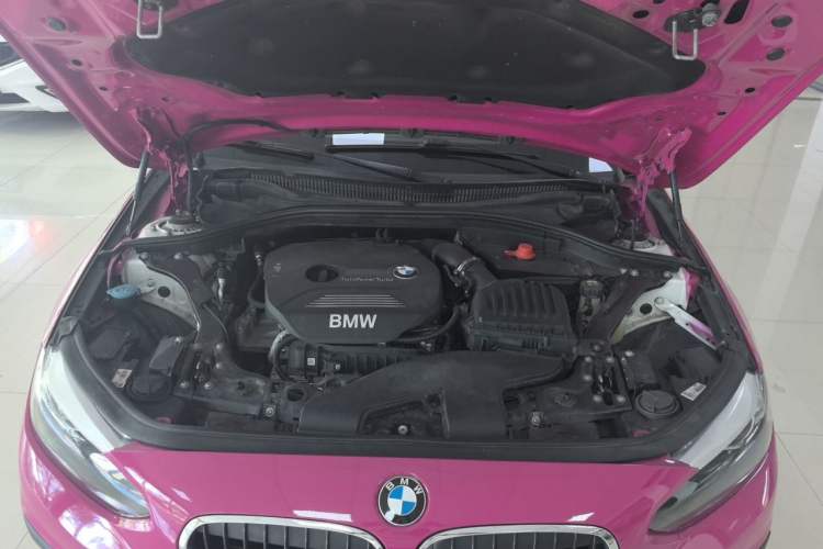 Used BMW 1 Series 2017 118i Fashion Model Engine Bay