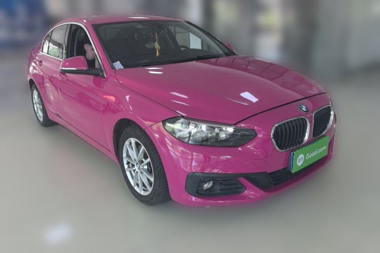 Used BMW 1 Series 2017 118i Fashion Model Front Right 45 Deg