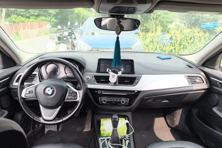 Used BMW 1 Series 2017 118i Fashion Model Center Console