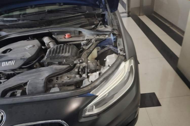 Used BMW 1 Series 2017 118i Sport Edition Engine Bay Left