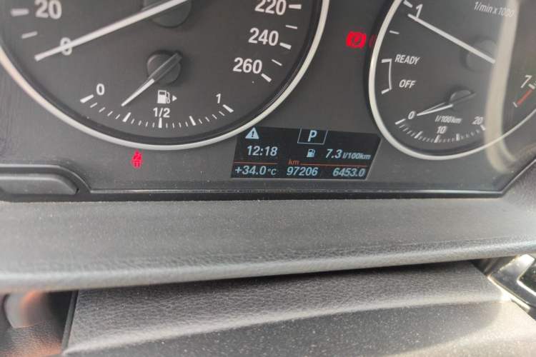 Used BMW 1 Series 2017 120i Design Package Model Odometer Close Up