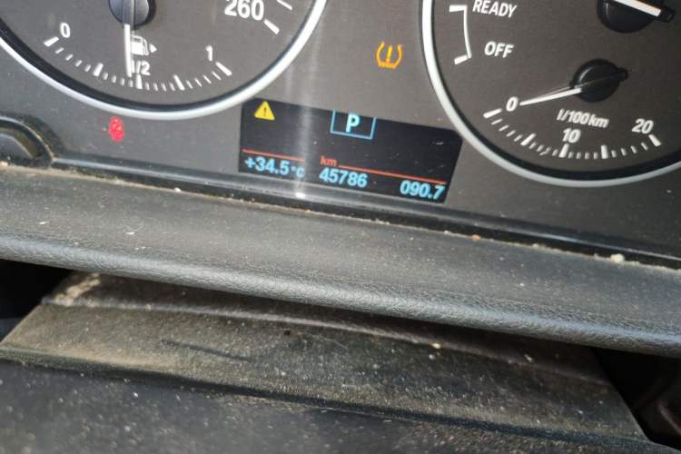 Used BMW 1 Series 2017 120i Design Package Model Odometer Close Up