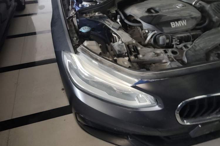 Used BMW 1 Series 2017 118i Sport Edition Right Front Headlight