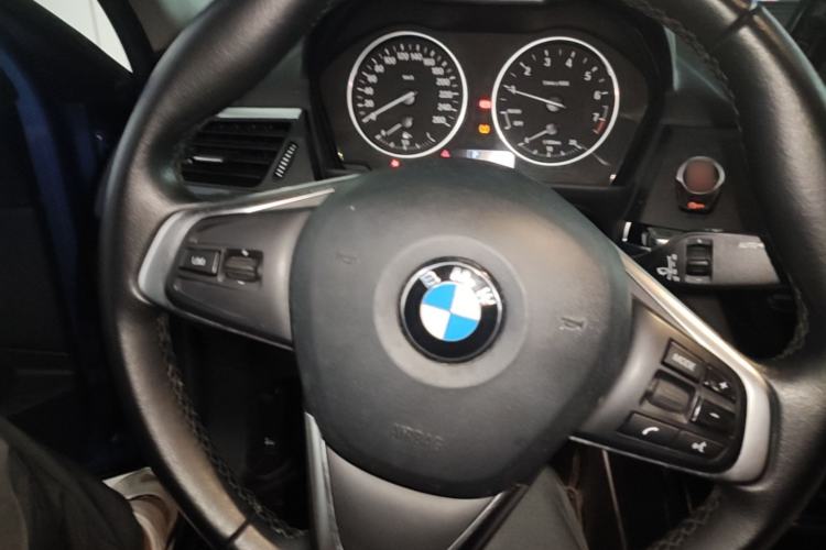 Used BMW 1 Series 2017 118i Sport Edition Steering Wheel