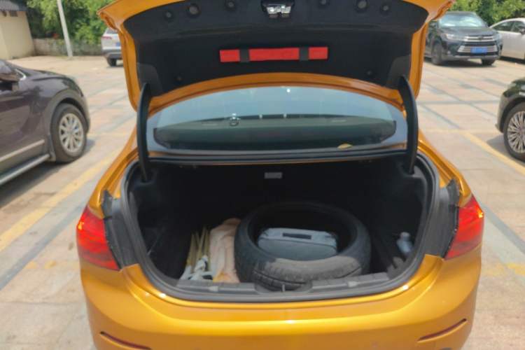 Used BMW 1 Series 2017 120i Design Package Model Trunk