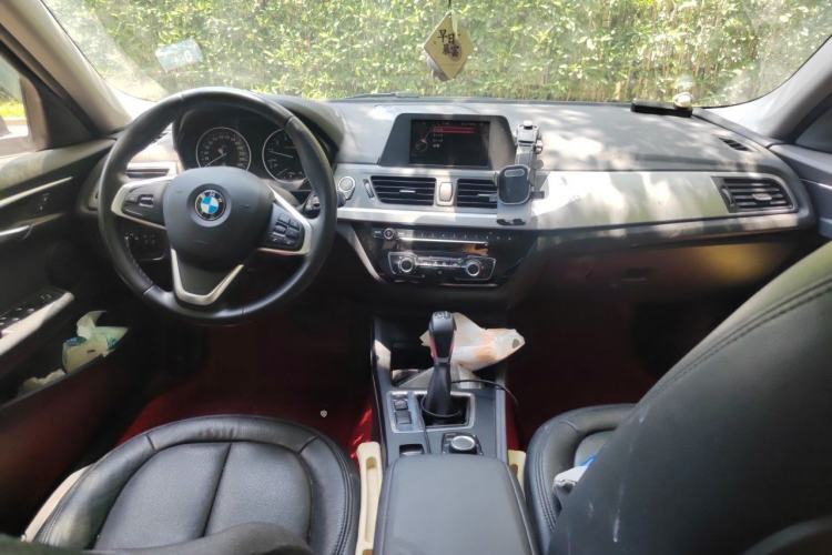 Used BMW 1 Series 2017 118i Fashion Model Center Console