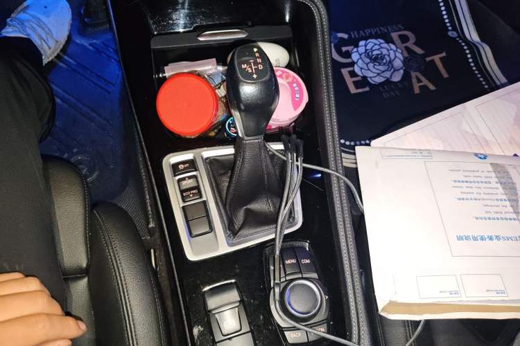 Used BMW 1 Series 2017 118i Sport Edition Gear Lever
