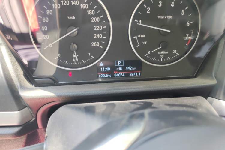 Used BMW 1 Series 2017 118i Fashion Model Odometer Close Up