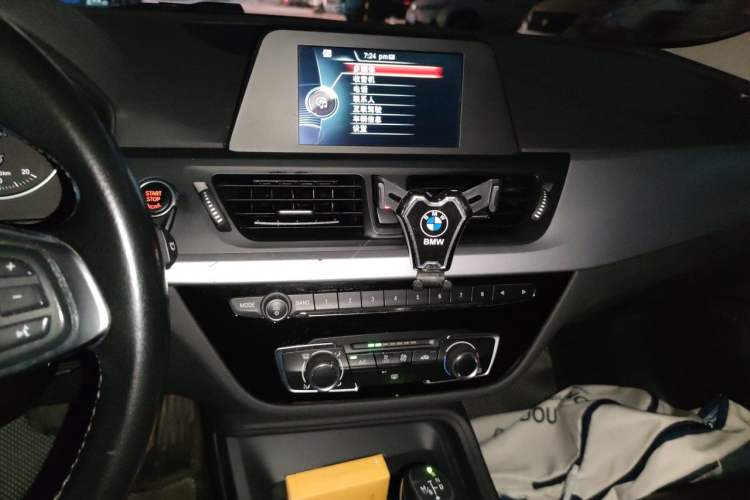 Used BMW 1 Series 2017 118i Fashion Model Audio And AC Panel