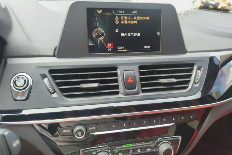Used BMW 1 Series 2017 118i Sport Edition Audio And AC Panel