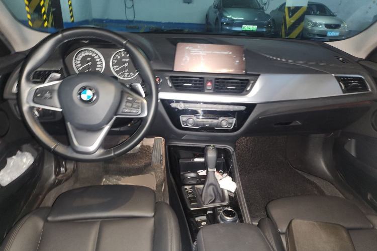 Used BMW 1 Series 2017 120i Design Package Model Center Console
