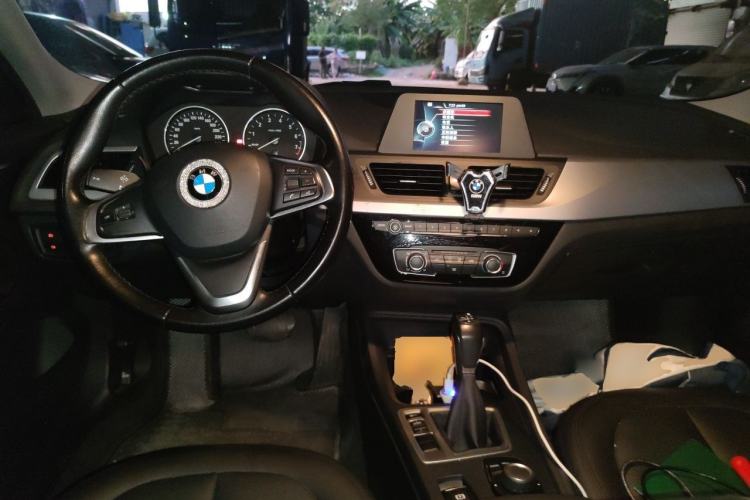 Used BMW 1 Series 2017 118i Fashion Model Center Console