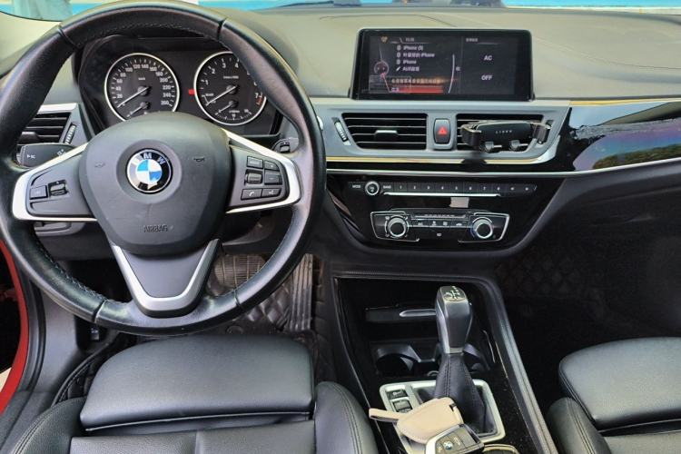 Used BMW 1 Series 2017 118i Sport Edition Center Console
