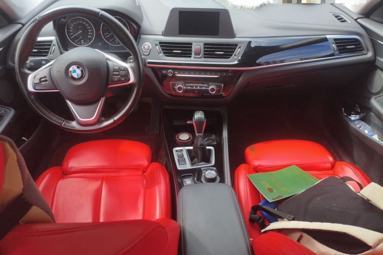Used BMW 1 Series 2017 118i Sport Edition Center Console