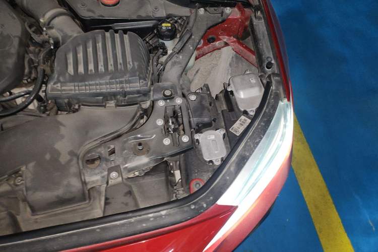 Used BMW 1 Series 2017 120i Design Package Model Engine Bay Left
