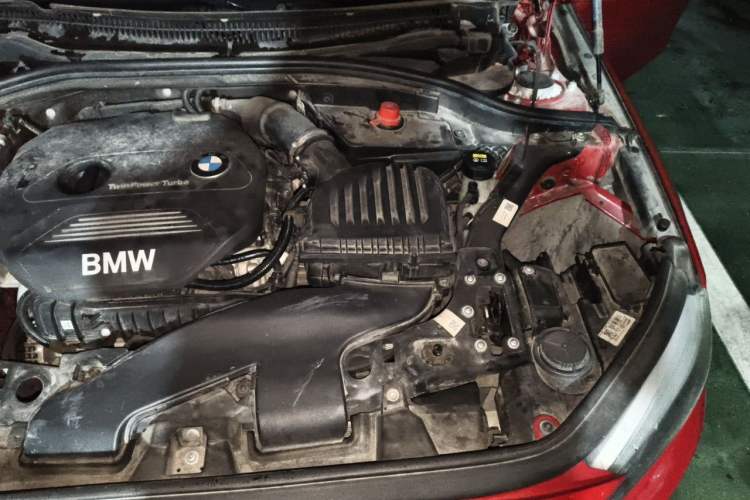 Used BMW 1 Series 2017 118i Fashion Model Engine Bay Left