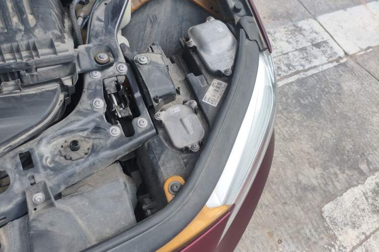 Used BMW 1 Series 2017 118i Sport Edition Engine Bay Left