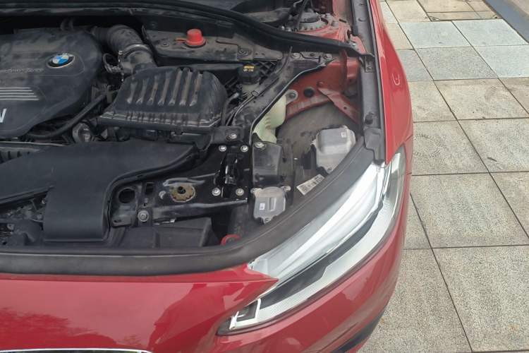 Used BMW 1 Series 2017 118i Sport Edition Engine Bay Left