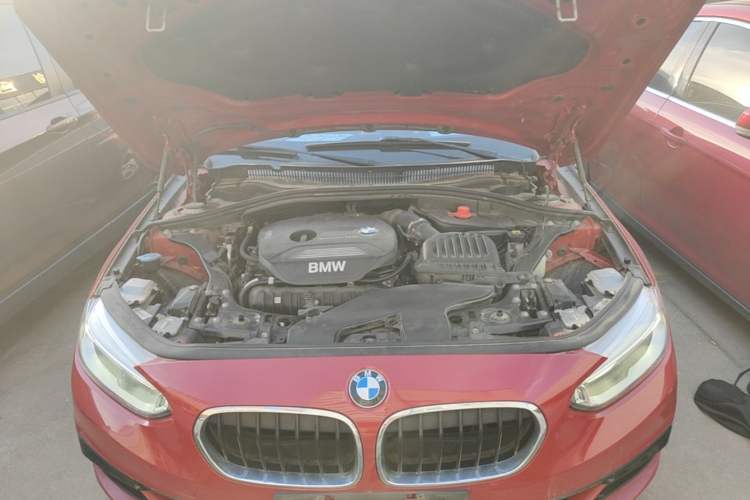 Used BMW 1 Series 2017 120i Design Package Model Engine Bay
