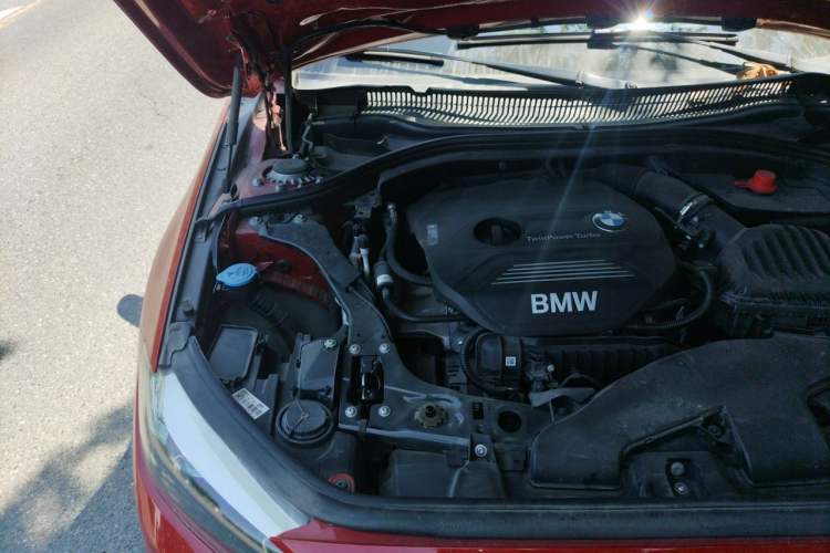 Used BMW 1 Series 2017 118i Fashion Model Engine Bay Right