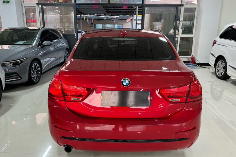 Used BMW 1 Series 2017 118i Design Package Model Exterior 6
