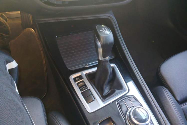 Used BMW 1 Series 2017 118i Design Package Model Gear Lever