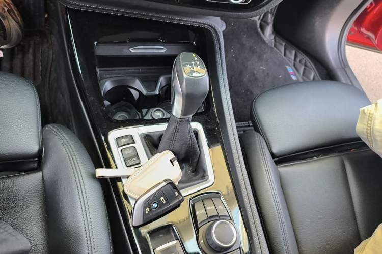 Used BMW 1 Series 2017 118i Sport Edition Gear Lever