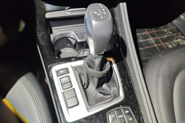 Used BMW 1 Series 2017 118i Design Package Model Gear Lever