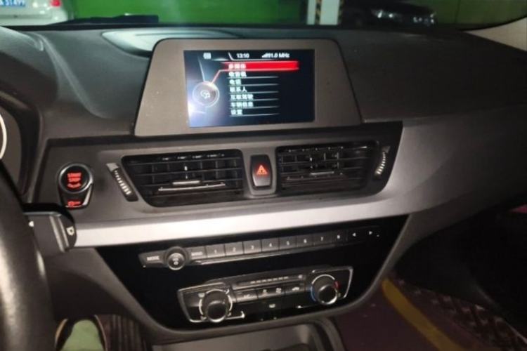 Used BMW 1 Series 2017 118i Fashion Model Interior 3
