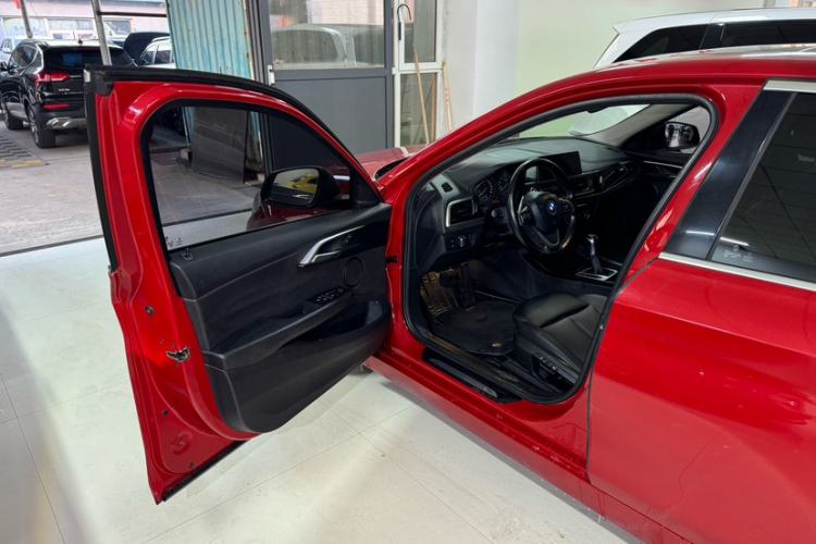 Used BMW 1 Series 2017 118i Design Package Model Interior 6