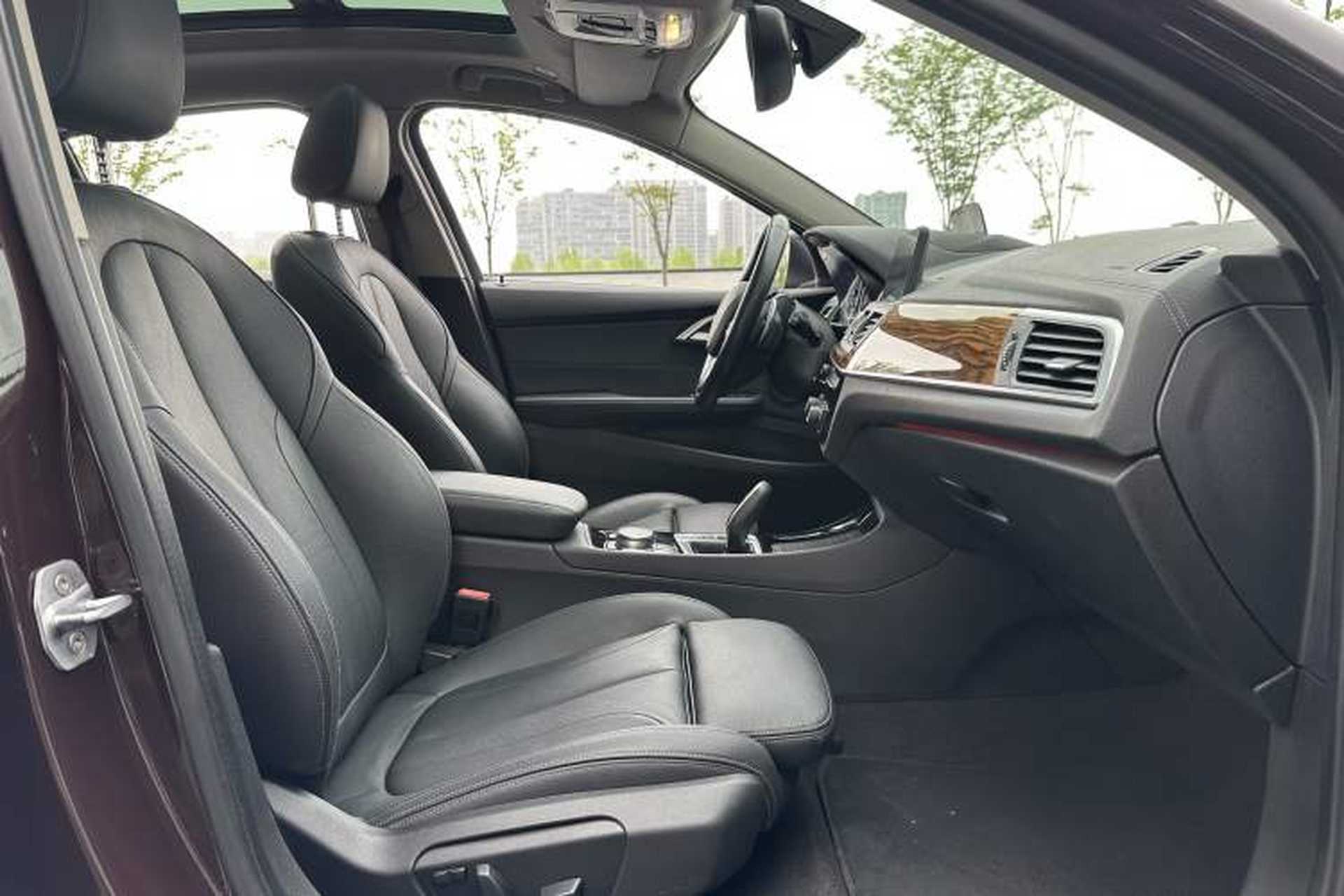 Used BMW 1 Series 2017 120i Design Package Model Interior 6
