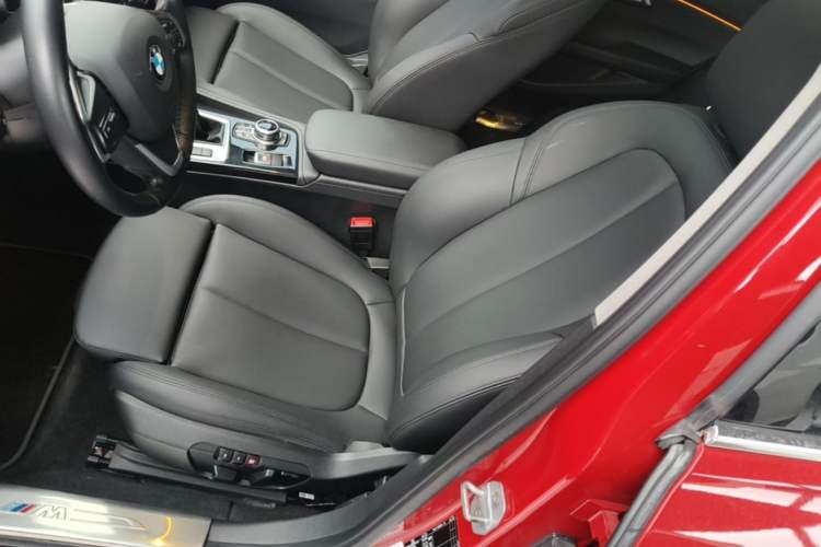 Used BMW 1 Series 2017 118i Design Package Model Left Front Seat