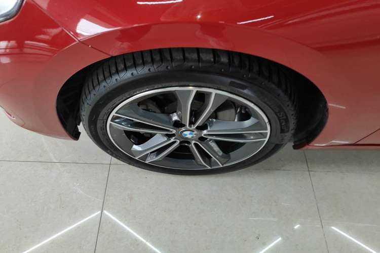 Used BMW 1 Series 2017 118i Sport Edition Left Front Wheel Hub