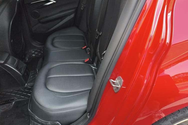 Used BMW 1 Series 2017 118i Sport Edition Left Rear Seat