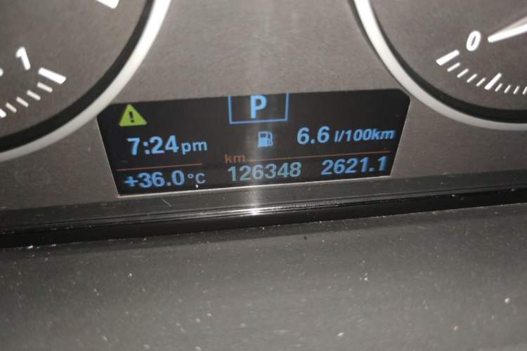 Used BMW 1 Series 2017 118i Fashion Model Odometer Close Up