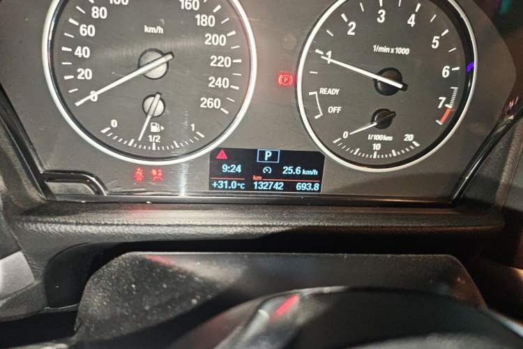 Used BMW 1 Series 2017 118i Fashion Model Odometer Close Up