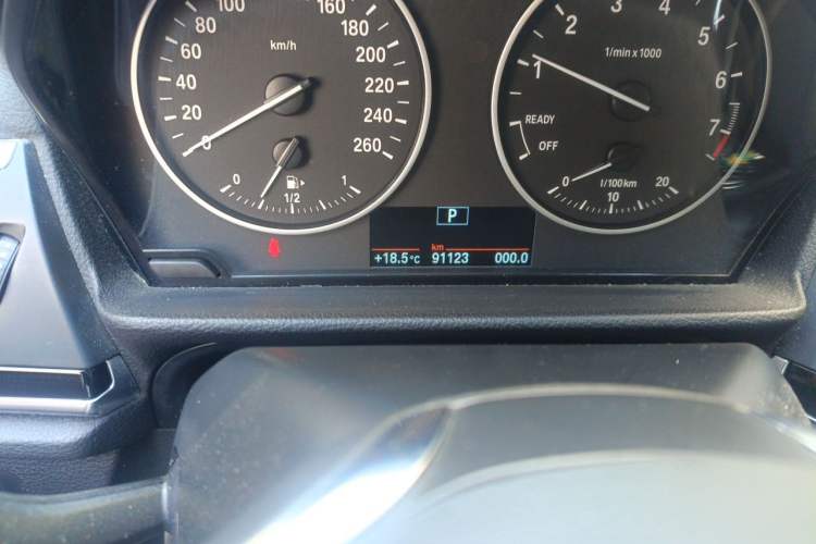 Used BMW 1 Series 2017 118i Sport Edition Odometer Close Up