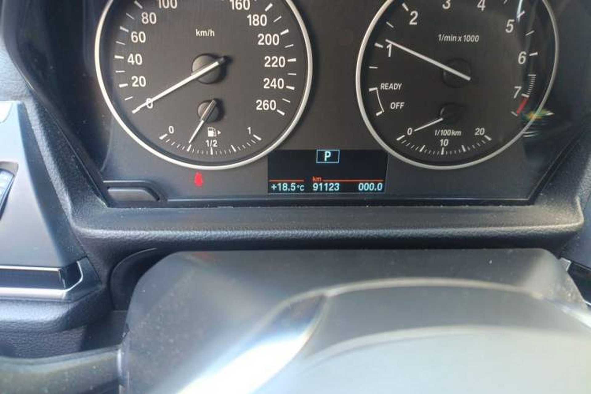 Used BMW 1 Series 2017 118i Sport Edition Odometer Close Up