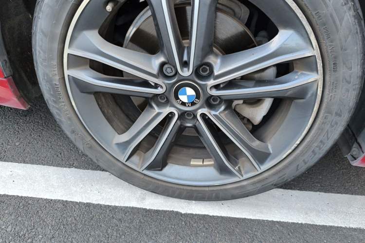 Used BMW 1 Series 2017 118i Sport Edition Right Front Wheel Hub