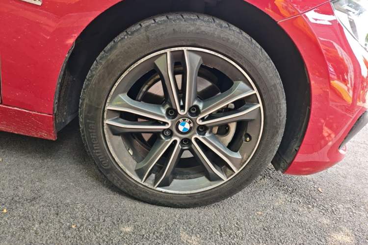 Used BMW 1 Series 2017 118i Sport Edition Right Front Wheel Hub