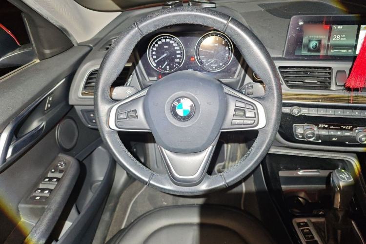 Used BMW 1 Series 2017 118i Design Package Model Steering Wheel
