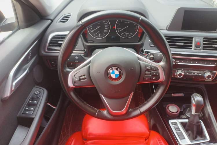 Used BMW 1 Series 2017 118i Sport Edition Steering Wheel
