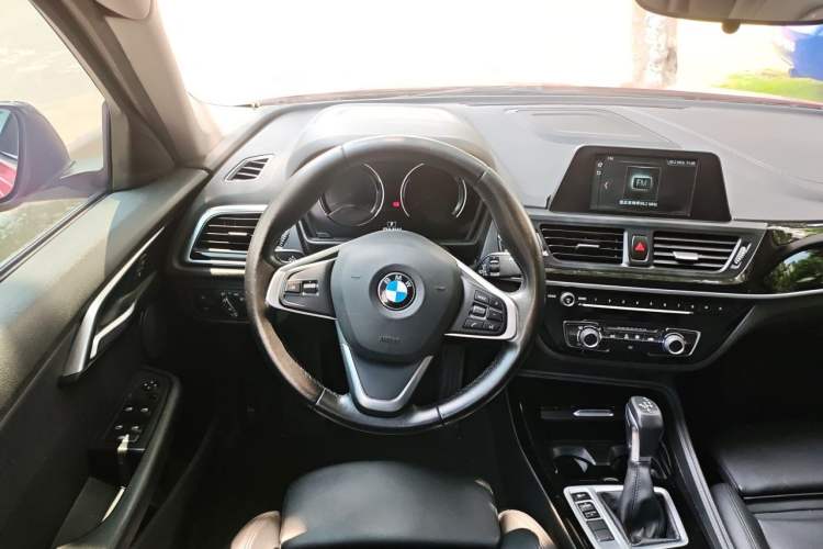 Used BMW 1 Series 2017 118i Sport Edition Steering Wheel