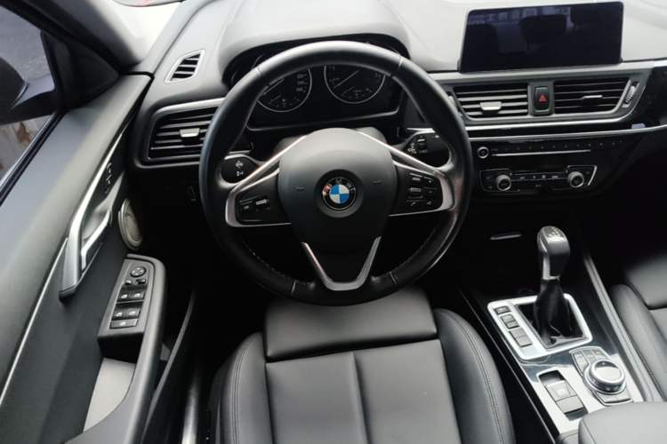 Used BMW 1 Series 2017 118i Design Package Model Steering Wheel
