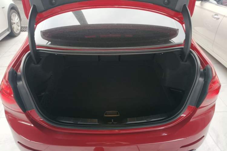 Used BMW 1 Series 2017 118i Design Package Model Trunk