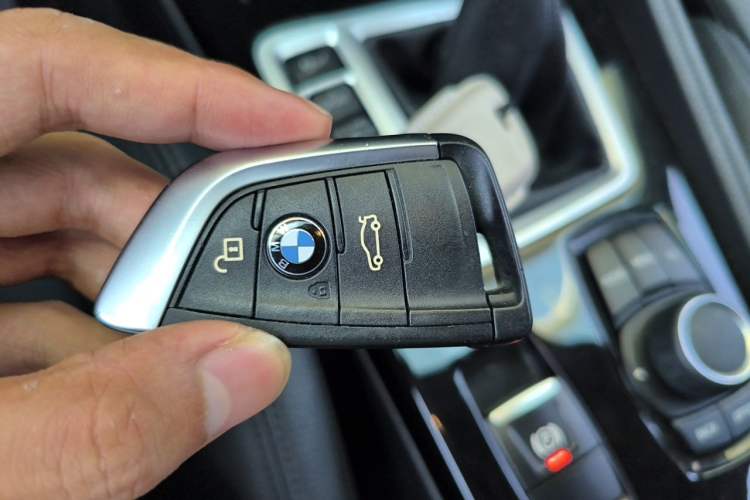 Used BMW 1 Series 2017 118i Sport Edition Vehicle Key