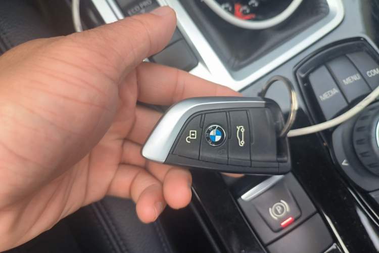 Used BMW 1 Series 2017 118i Sport Edition Vehicle Key