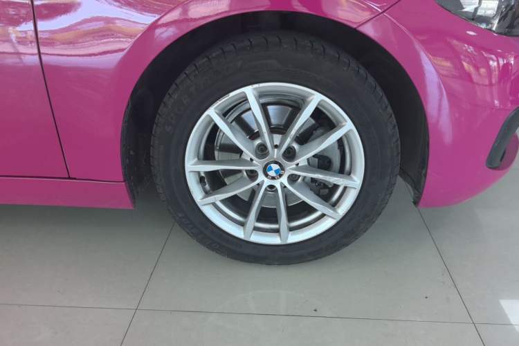 Used BMW 1 Series 2017 118i Fashion Model Right Front Wheel Hub