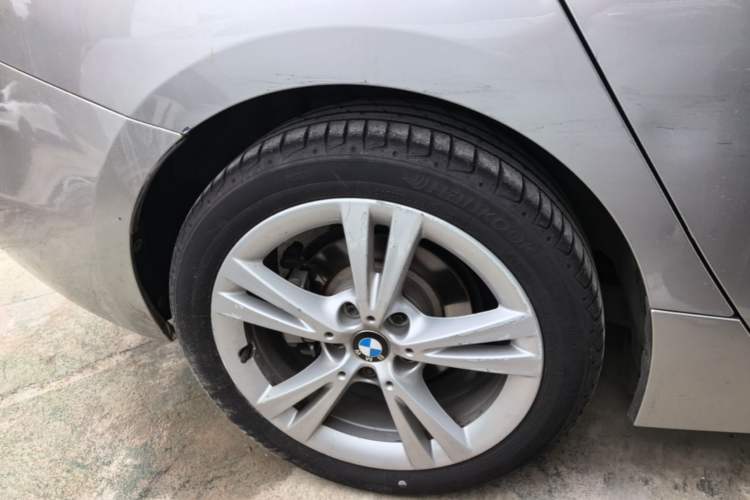 Used BMW 1 Series 2017 118i Design Package Model Right Rear Wheel Hub